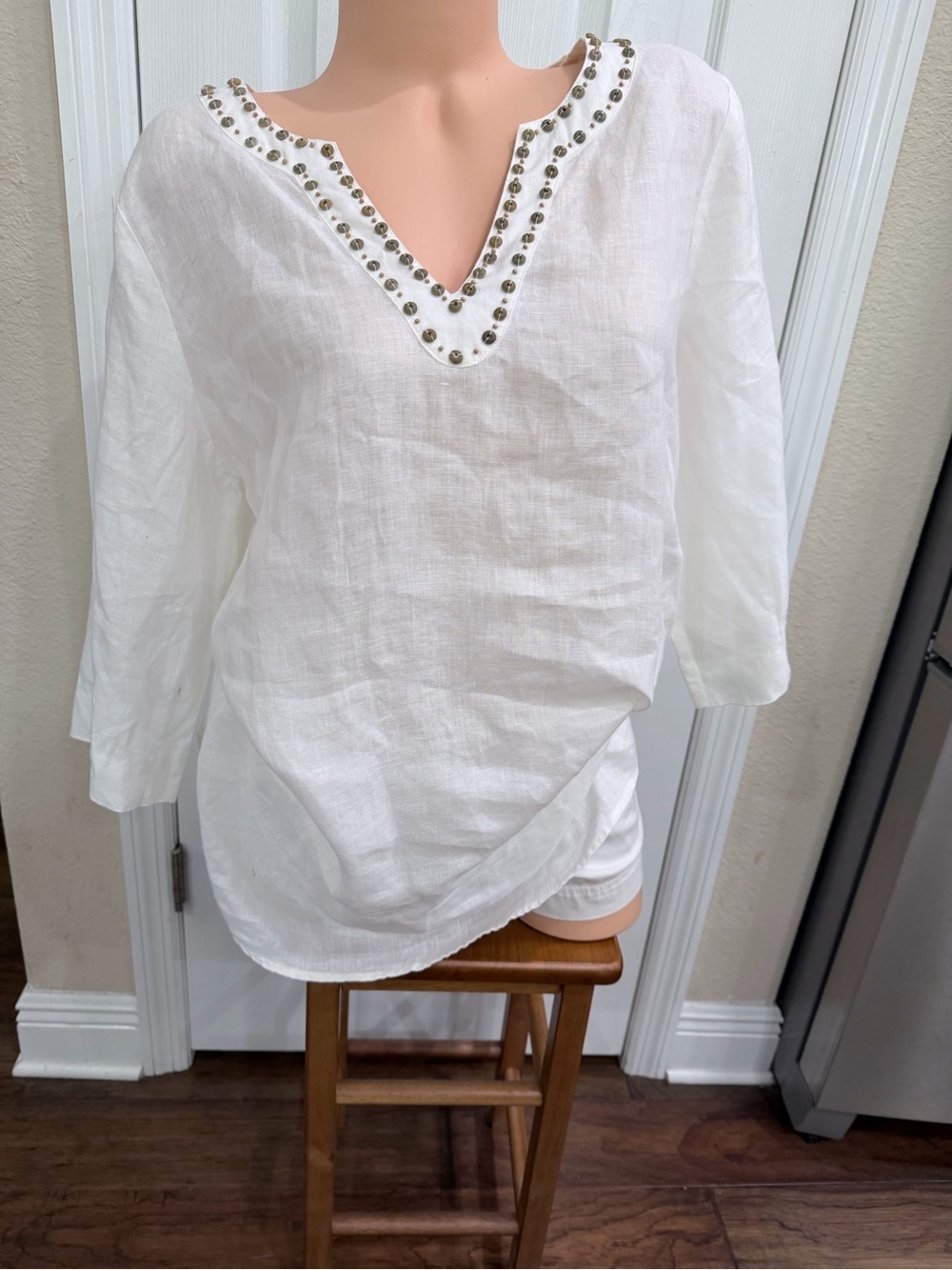 Rafaella Woman 100% Linen Tunic Top 1X White Boho Shell Beaded V-Neck